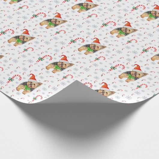 KerstYorkie Dog met snoeprietsmidsvlokken Cadeaupapier (Hoek)
