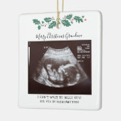 Kerstzwangerschap Aankondiging Baby Scan Grandma Keramisch Ornament (Links)