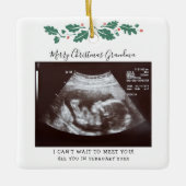 Kerstzwangerschap Aankondiging Baby Scan Grandma Keramisch Ornament (Voorkant)