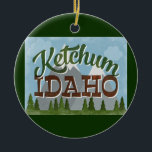 Ketchum Idaho Fun Retro Snowy Mountains Keramisch Ornament<br><div class="desc">Ketchum Idaho neo vintage-reisontwerp in een leuke retro-cartoon stijl met sneeuwbeklimde bergen,  bos en bomen eronder,  blauwe hemel en coole retro-scripttekst.</div>