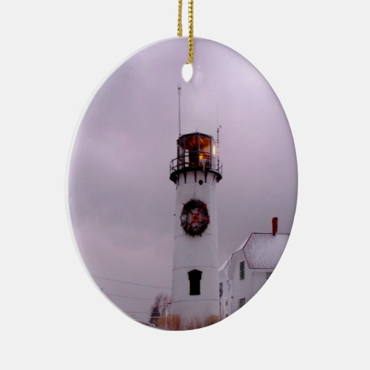 Ketsenvuurtoren in de sneeuw keramisch ornament (Rechts)