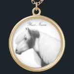 Ketting met Gypsy Vanner Cob Horse<br><div class="desc">Origineel kunstontwerp van een Gypsy Vanner of Cob paard door kunstenaar Carolyn McFann van Two Spinnende Cats Studio op een aanpasbare hanger voor paardensportfans. 
 
 Bekijk hieronder een paar van onze producten (klik om naar dat product te gaan) en bezoek onze zeer artistieke winkels op:</div>