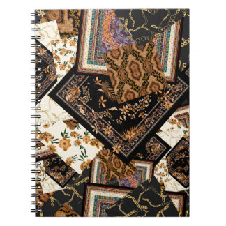 Ketting, paisley, bloemetjes: lappendeken. notitieboek