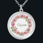 Ketting Roze en groene Floral met persoonlijke naa<br><div class="desc">Ketting persoonlijke naam. Voeg je eigen naam toe. U kunt de doopvont en de doopvontkleur veranderen om het uw te maken. Een geweldig cadeau voor bruidsmeisjes,  bruiloft,  moeders zuster,  vrienden.</div>