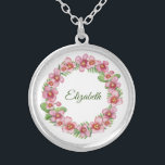 Ketting Roze en groene Floral met persoonlijke naa<br><div class="desc">Ketting persoonlijke naam. Voeg je eigen naam toe. U kunt de doopvont en de doopvontkleur veranderen om het uw te maken. Een geweldig cadeau voor bruidsmeisjes,  bruiloft,  moeders zuster,  vrienden.</div>
