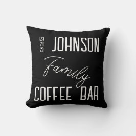 Keuken Koffiebar Familienaam Zwart en Wit Kussen