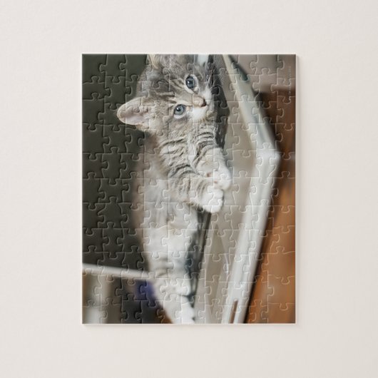 Keuken rusten op laptopcomputer legpuzzel (Verticaal)