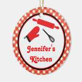 Keukenfamilie ontvangt decoratie (Links)