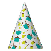 Keukengerei, met de klok mee, messenmakerswerk, ke feesthoedjes (Rechts)