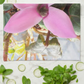 Keukenhanddoek met echte bloem. (Gevouwen)