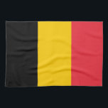 Keukenhanddoek met vlag van België<br><div class="desc">Voeg een vleugje Belgische trots toe aan uw keuken met onze exclusieve keukenhanddoek met de vlag van België! Deze keukenhanddoek is gemaakt met nauwgezette aandacht voor detail en is meer dan alleen een functioneel item; het is een viering van het culinaire erfgoed en de culturele identiteit van België. Het levendige...</div>