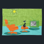 Keukenhanddoek voor de Reeks Kat<br><div class="desc">Er wordt gezegd dat honden eigenaars hebben en dat katten personeel hebben. De wijk op deze Retro Space Age Kat Kitchen Towel kon het niet meer eens zijn! Het stijlvolle, minimalistische kunstontwerp uit de jaren zestig kenmerkt een strakke, zwarte kat in een moderne woonkamer uit de midden eeuw. De verfijnde...</div>