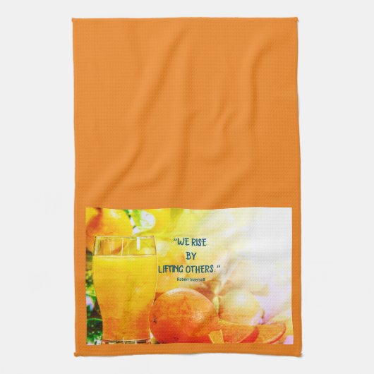 Keukenhanddoek: "We verhogen door anderen op te ti Theedoek (Verticaal)