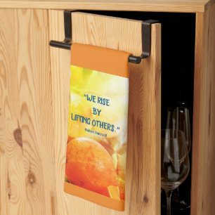 Keukenhanddoek: "We verhogen door anderen op te ti Theedoek