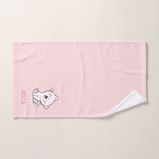 Keukenkat en naamtekst op lichtroze bad handdoek (Handdoek)