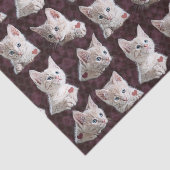 Keukenkat ziet er uit naar een patroon met hartsac tissuepapier (Detail)