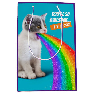 Keuten spuugt regenboog op medium cadeauzakje