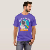 Keuten spuugt regenboog op t-shirt (Voorkant volledig)