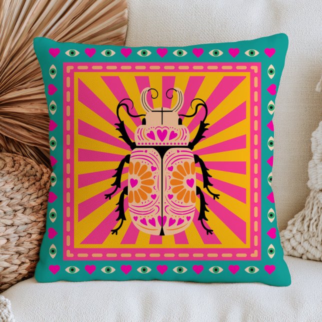 Kever Insect met Hartpatroon Retro Maximalist Kussen (Creator heeft geüpload)