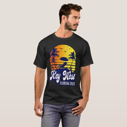 Key West 2023 Florida Sunset Beach Retro T-shirt (Voorkant volledig)