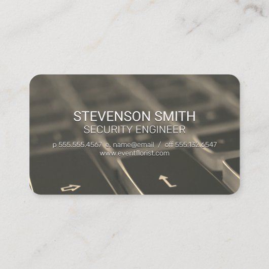 Keyboard | Security Camera | Tech Logo Visitekaartje (Achterkant)
