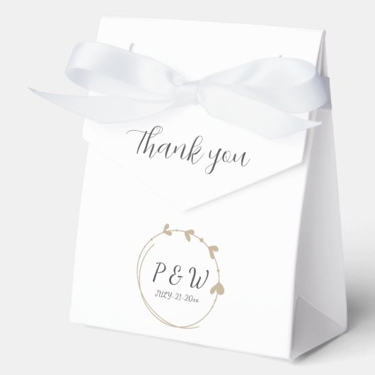 Khaki Eenvoudige Hart Krans Monogram Trouwen Bedankdoosjes (Voorkant)
