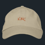 Khaki King Het ultieme geborduurde elegante Pet<br><div class="desc">Dagelijkse Royalty: Dit khaki verstelbare pet, met "King" geborduurd in vet opschrift, combineert comfort met een vorstelijke flair. De zachte katoenen stof zorgt voor een comfortabele pasvorm voor elke gelegenheid.</div>