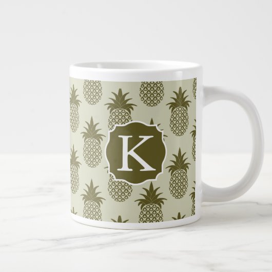 Khaki Pineapple Pattern | Voeg je Initiaal toe Grote Koffiekop (Rechts)