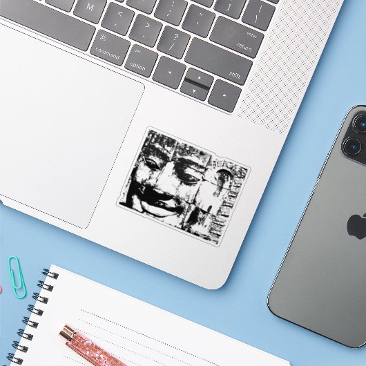 Khmer Stone Face ... Bayon Temple, Cambodja Sticker (Laptop met iPhone)