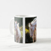 Ki Cremello Thoroughbred Colt Koffiemok (Voorkant links)