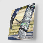 Kick Flip It Painterly Wandklok (Hoek)