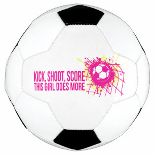 Kick shot score dit meisje doet meer voetbal