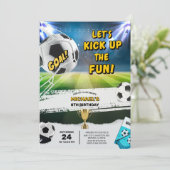 Kick up wat leuke Voetbal Boys Verjaardagsfeestje Kaart (Staand voorkant)