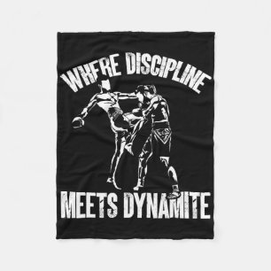 Kickboksen waar Discipline Samengaat met Dynamiet Fleece Deken