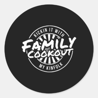 Kicken met mijn familieleden familie picknick reün ronde sticker