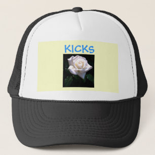 KICKS PET