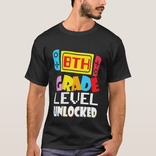 Kids 8th Grade Level Unlocked Video Gamer Back To  T-shirt (Voorkant)