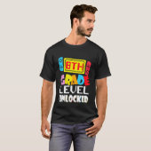 Kids 8th Grade Level Unlocked Video Gamer Back To  T-shirt (Voorkant volledig)