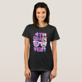 Kids Back To School 4th Grade Vibes  First Day Tea T-shirt (Voorkant volledig)
