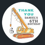 Kids Birthday Party Crane Excavator Construction Ronde Sticker<br><div class="desc">Kute party gunsten voor kinderen,  jongens of meisjes die van grote machine- en bouwvoertuigen houden. Een kleurrijke illustratie van de kraangraafmachine. Ideaal voor kinderen op verjaardagsfeestje,  feestvieren en dankjewel op het label.</div>