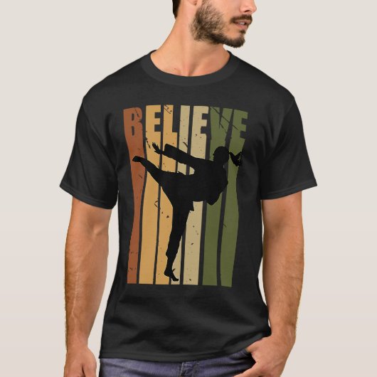 Kids Camouflage Retro Karate Motivating Believe Pr T-shirt (Voorkant)
