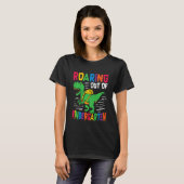 Kids Kindergarten Graduation Roaring Out Of Kinder T-shirt (Voorkant volledig)