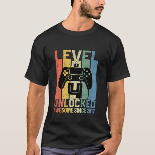 Kids Level 4 Unlocked Birthday Gamer Awesome Since T-shirt (Voorkant)