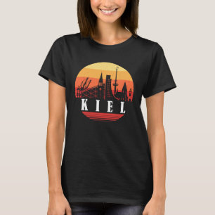 Kiel Skyline in Retro Stijl T-shirt