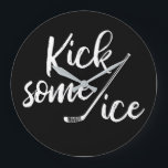 Kies een Ice Hockey Quote Grote Klok<br><div class="desc">Of je nu een hockeyspeler of een hockeyfan bent, je zult het leuk vinden om deze 'Kick some ice'-klok op je muur te hebben. Het is perfect om de tijd te controleren wanneer je met een biertje terugkomt terwijl je je favoriete hockeyteam bekijkt. Het is een geweldig cadeauidee voor een...</div>