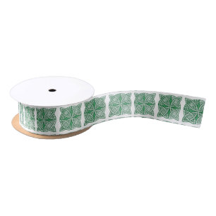 Kies het decoratieve patroon van de Kleur Celtic K Satijnen Lint