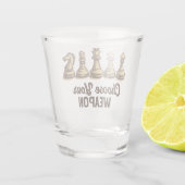 Kies Je Wapen Grappige Schaakstukken Speler Shot Glas (Achterkant)
