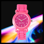 KIES UW KLEUREN, Naam, Kinder Roze Pols Horloge<br><div class="desc">Dit leuke kinder polshorloge met een roze siliconenband kan naar wens worden aangepast. U kunt UW EIGEN KLEUR KIEZEN om de dieproze achtergrond op het horlogegezicht te vervangen en u kunt de tekst laten zeggen wat u wilt. Of houd mijn roze en witte ontwerp. Alle rechten voorbehouden © 2023 Alan...</div>