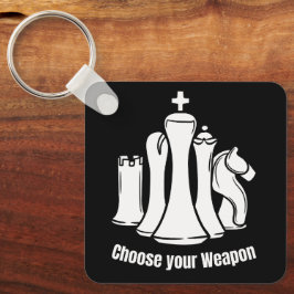 Kies uw wapen gestileerde schaakbordspel sleutelhanger