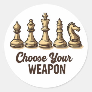 Kies uw wapen grappige schaakstukken speler ronde sticker